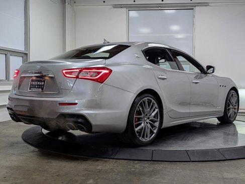 Used 2018 Maserati Ghibli S GranSport image 10
