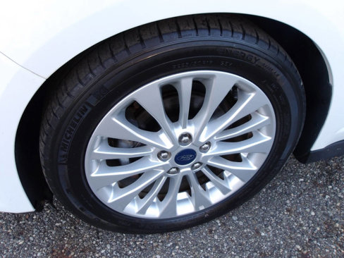 Used 2017 Ford C-MAX SE image 31