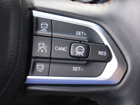 Used 2022 Jeep Compass Limited w/ (RED) Package image 39