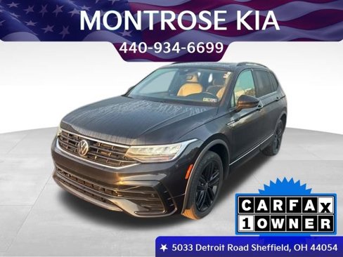 Used 2022 Volkswagen Tiguan SE R-Line image 1