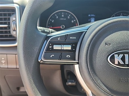 Certified 2022 Kia Sportage LX image 23