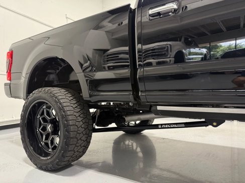 Used 2022 Ford F250 Platinum w/ FX4 Off-Road Package image 17