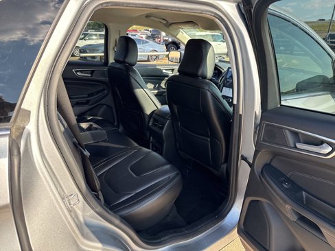 Used 2022 Ford Edge Titanium image 12