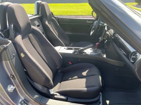 Used 2008 MAZDA MX-5 Miata Touring image 11
