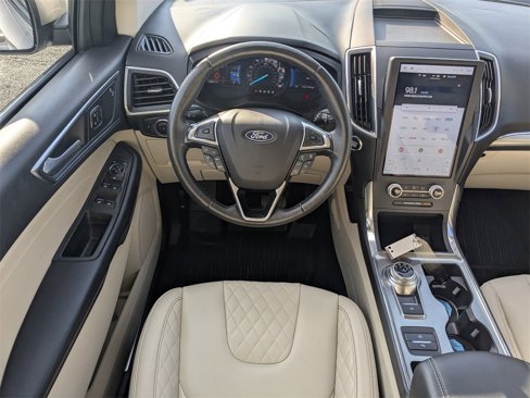 Used 2023 Ford Edge Titanium image 16