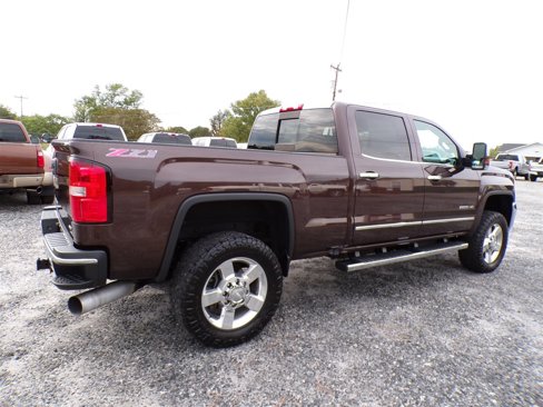 Used 2016 GMC Sierra 2500 SLT w/ Duramax Plus Package image 9