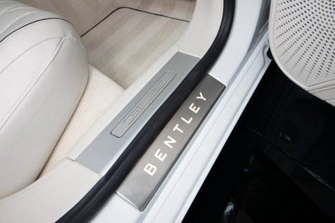 Used 2021 Bentley Flying Spur W12 image 65