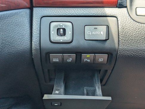 Used 2012 Lexus LS 460 AWD image 24