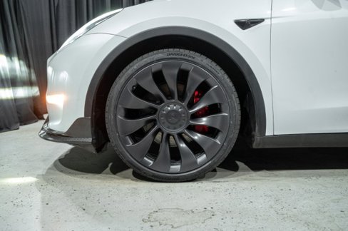 Used 2023 Tesla Model Y Performance image 7
