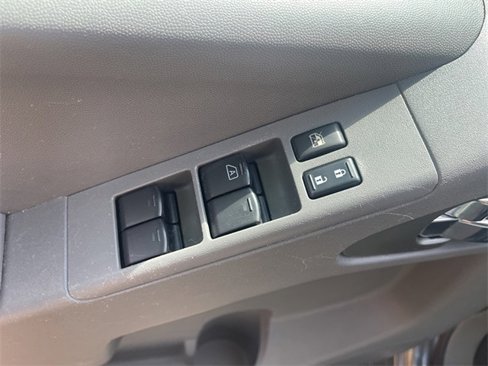 Used 2017 Nissan Frontier SV w/ SV Value Truck Package image 7
