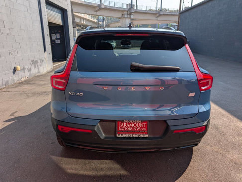 Used 2023 Volvo XC40 Recharge Ultimate image 4