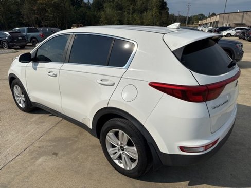 Used 2019 Kia Sportage LX image 7