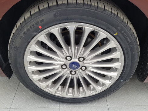 Used 2015 Ford Fusion Titanium image 31