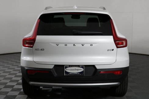 Used 2025 Volvo XC40 B5 Ultra w/ Protection Package Premier image 9