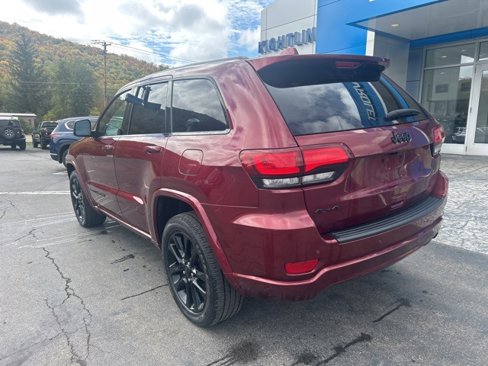 Used 2020 Jeep Grand Cherokee Altitude image 4
