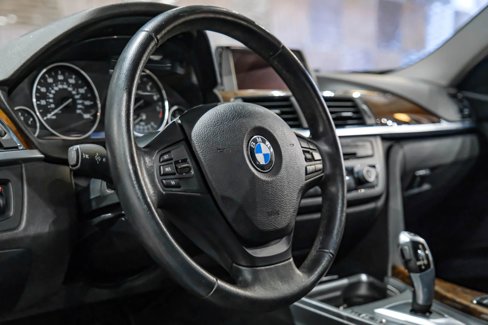 Used 2015 BMW 320i xDrive Sedan image 13