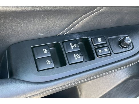 Used 2019 Subaru Outback 2.5i Limited image 11