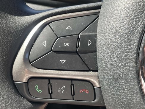 Used 2022 Jeep Renegade Latitude w/ Sun/Sound Group image 27