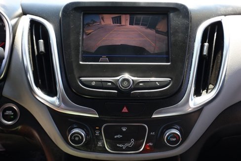 Used 2021 Chevrolet Equinox LS image 30