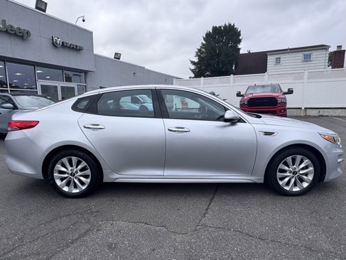 Used 2016 Kia Optima EX w/ Premium Package image 8