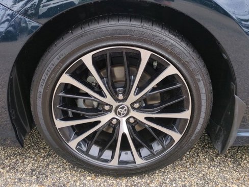 Used 2019 Toyota Camry SE image 10