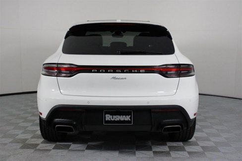 Certified 2025 Porsche Macan image 6
