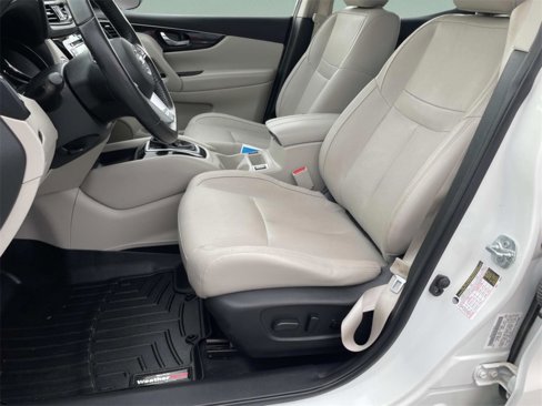 Used 2018 Nissan Rogue Sport SL w/ SL Premium Package image 11