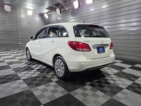 Used 2017 Mercedes-Benz B 250e image 7