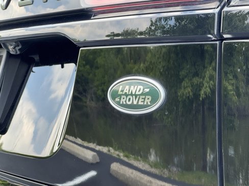 Used 2019 Land Rover Range Rover Velar R-Dynamic HSE image 10