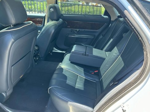 Used 2015 Jaguar XJ L Portfolio image 20