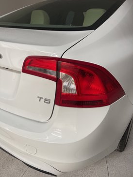Used 2015 Volvo S60 T5 Premier image 14