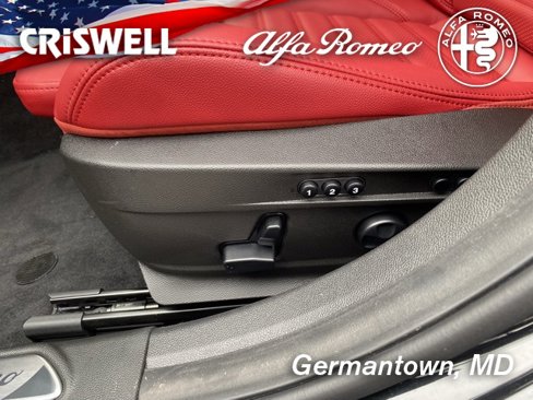 New 2025 Alfa Romeo Giulia AWD image 22