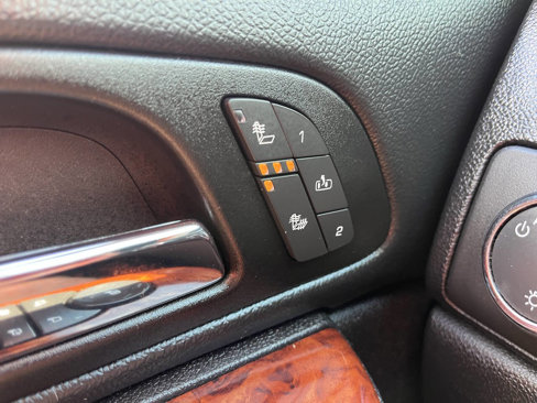 Used 2012 GMC Yukon XL SLT w/ SLT-2 Equipment Package image 16