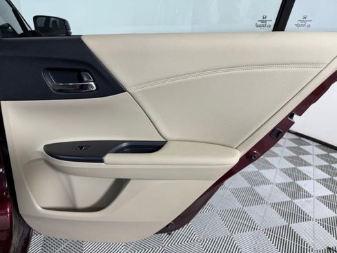 Used 2017 Honda Accord EX-L image 33