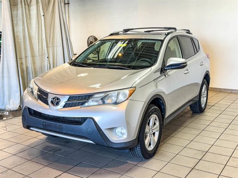Used 2013 Toyota RAV4 XLE image 12