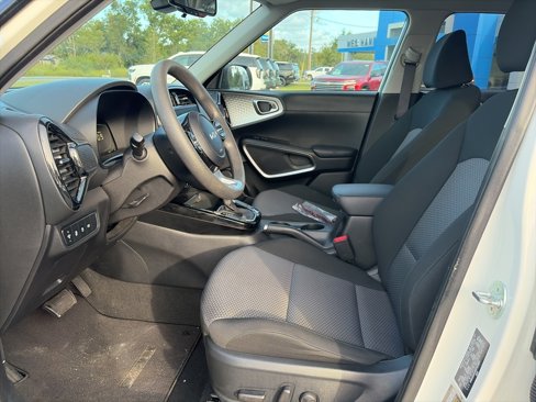 Used 2024 Kia Soul S image 7