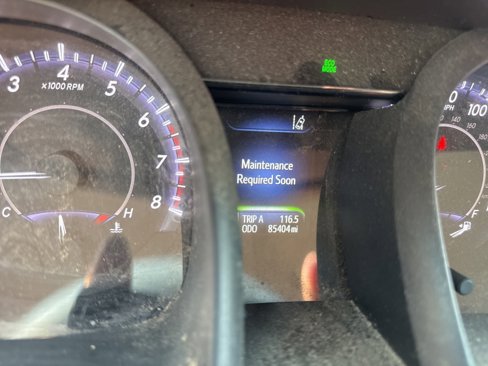 Used 2016 Toyota Avalon Limited image 4
