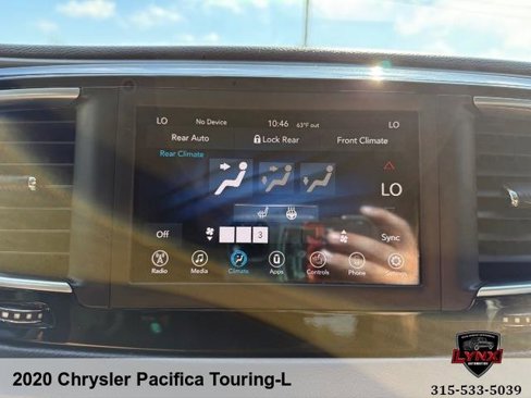 Used 2020 Chrysler Pacifica Touring-L image 18