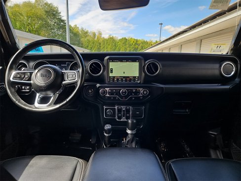 Used 2021 Jeep Wrangler Unlimited Sahara w/ Dual Top Group image 12