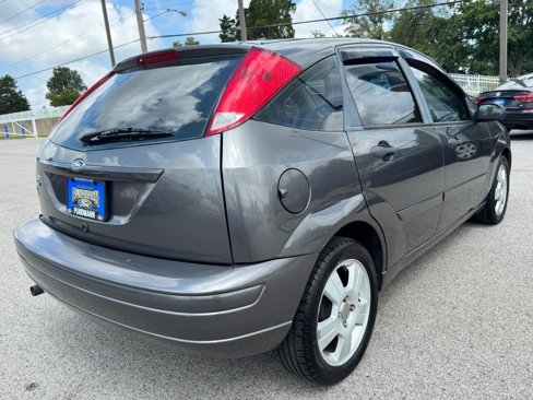 Used 2007 Ford Focus ZX5 Hatchback image 3