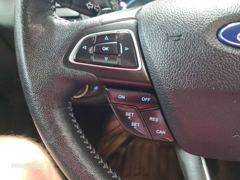 Used 2018 Ford Escape SE w/ SE Sport Appearance Package image 20