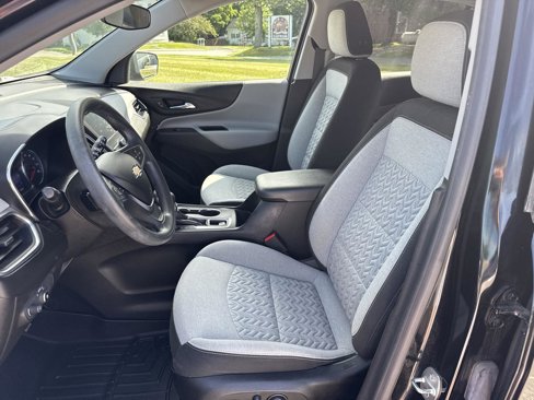 Used 2022 Chevrolet Equinox LS w/ LS Convenience Package image 11