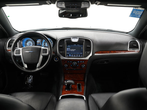 Used 2014 Chrysler 300 AWD w/ Driver Convenience Group image 12