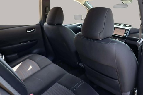 Used 2020 Nissan Leaf SV w/ Protection Package image 28
