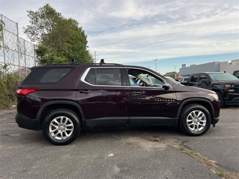 Used 2019 Chevrolet Traverse LT image 8