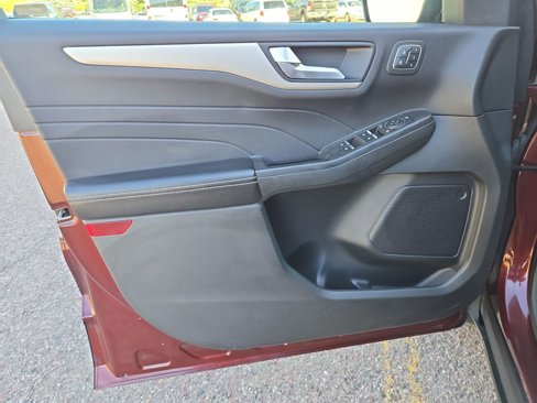 Used 2021 Ford Escape SEL w/ Technology Package image 12