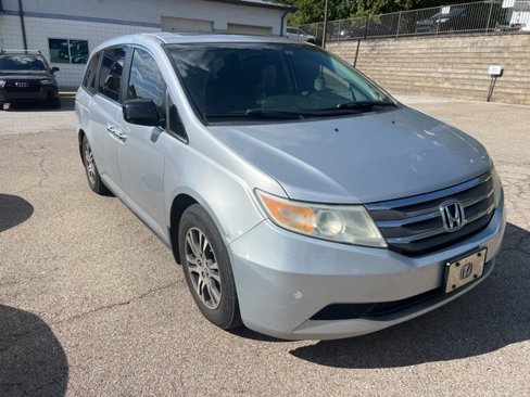 Used 2011 Honda Odyssey EX-L image 2