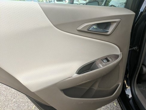 Used 2019 Chevrolet Malibu LS image 27