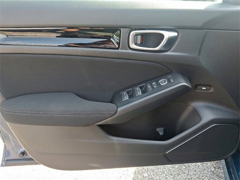 Certified 2025 Honda Civic Sport image 12