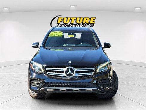 Used 2019 Mercedes-Benz GLC 300 image 3